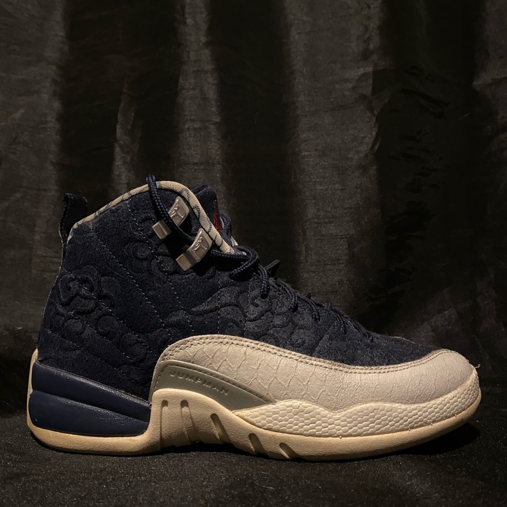 Jordan 12 internationalist